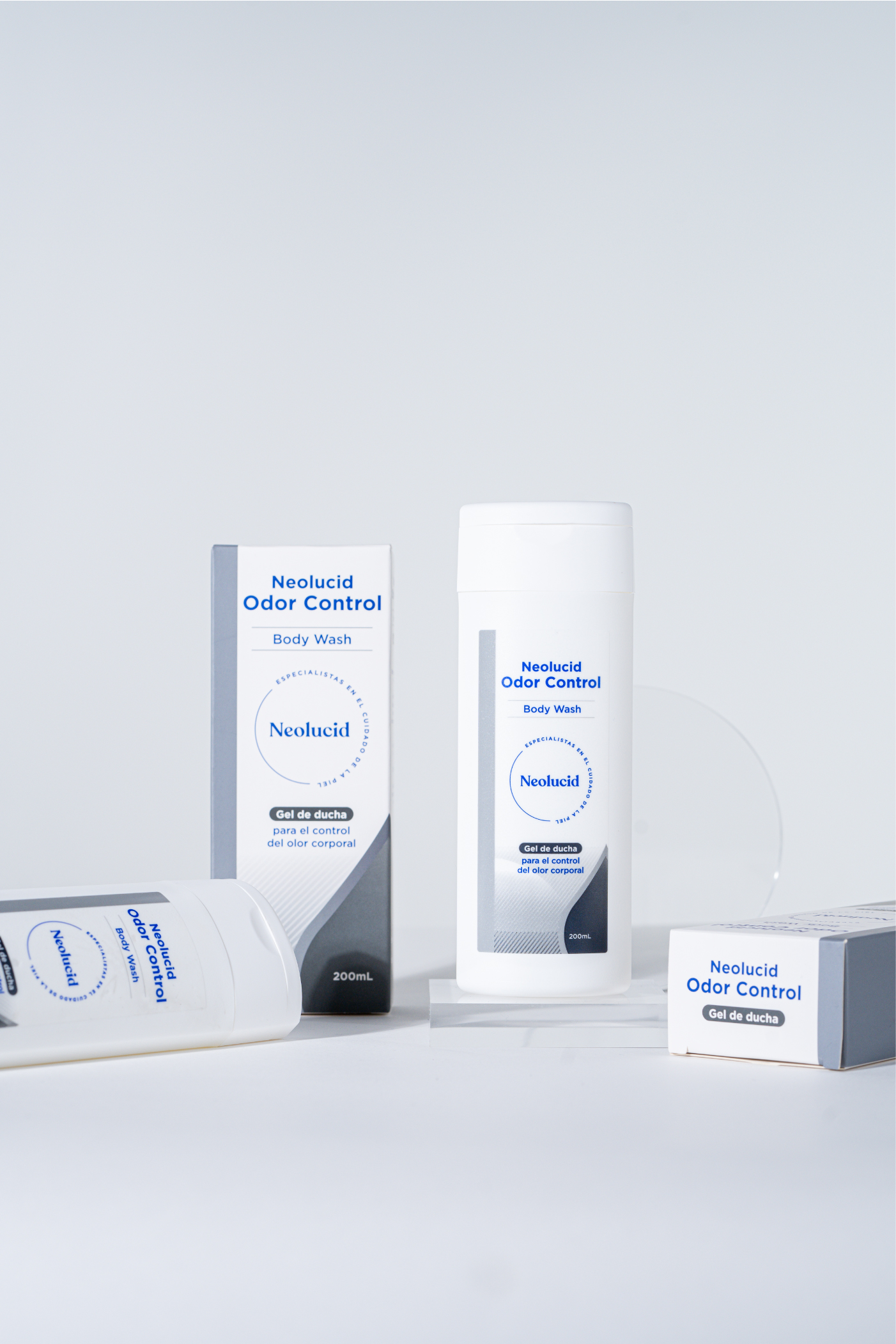 Neolucid Odor Control Body Wash sobre fondo claro